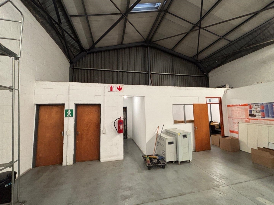 To Let commercial Property for Rent in Montague Gardens Western Cape